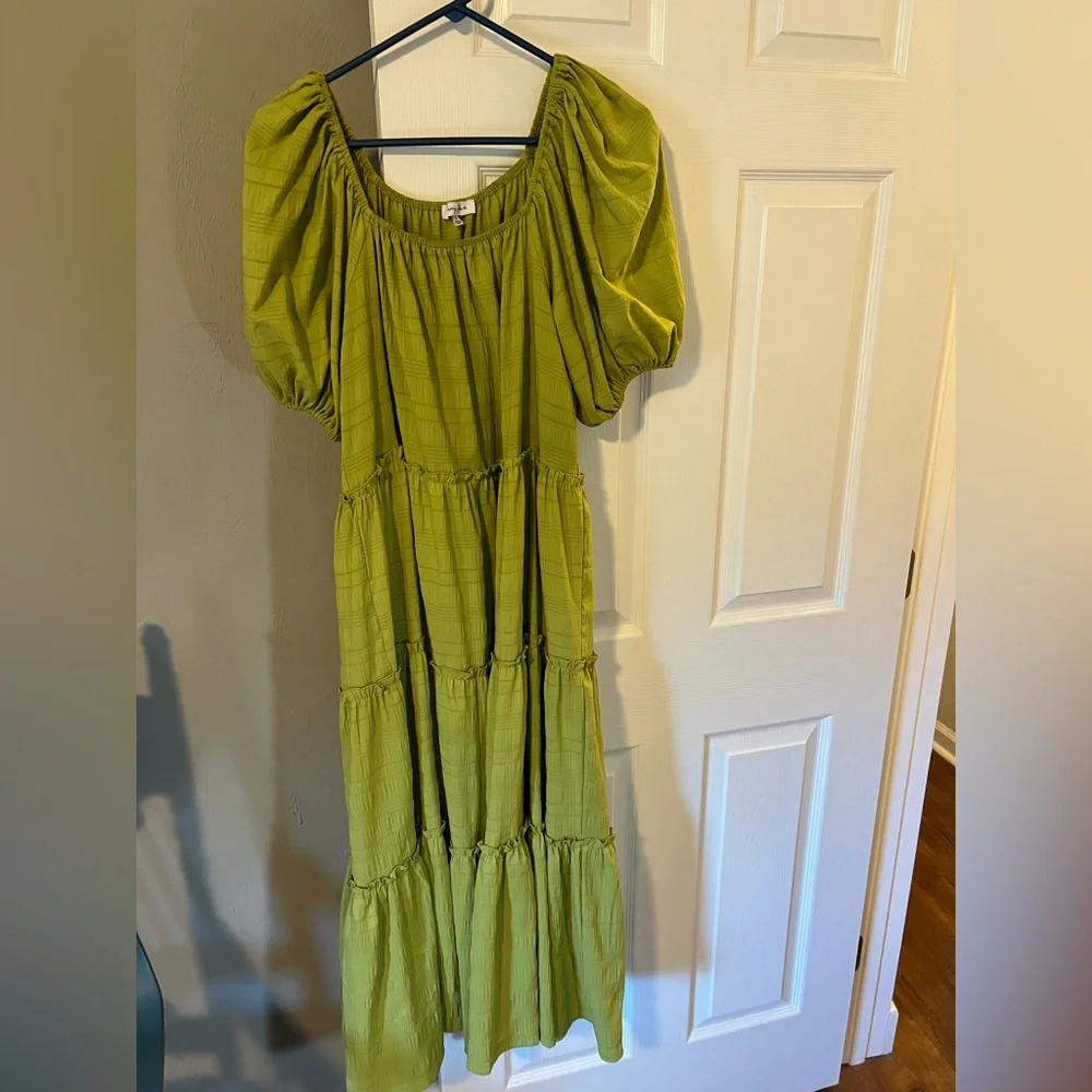 Green Puff Sleeve Maxi Dress - Picture 2 of 3